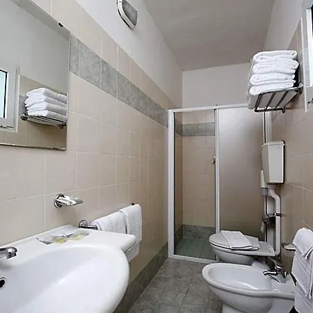 Helios Hotel